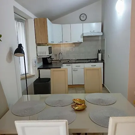 Apartman Karlo